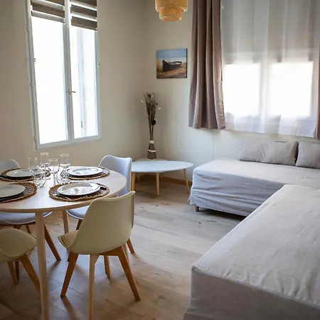 Confortables - Gare A 5 Min Pied - 20min De La - Terrasse