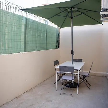 Confortables - Gare A 5 Min Pied - 20min De La - Terrasse Appartement Perpignan