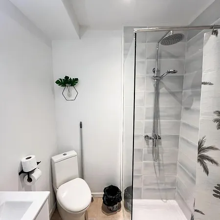 Confortables - Gare A 5 Min Pied - 20min De La - Terrasse Appartement *